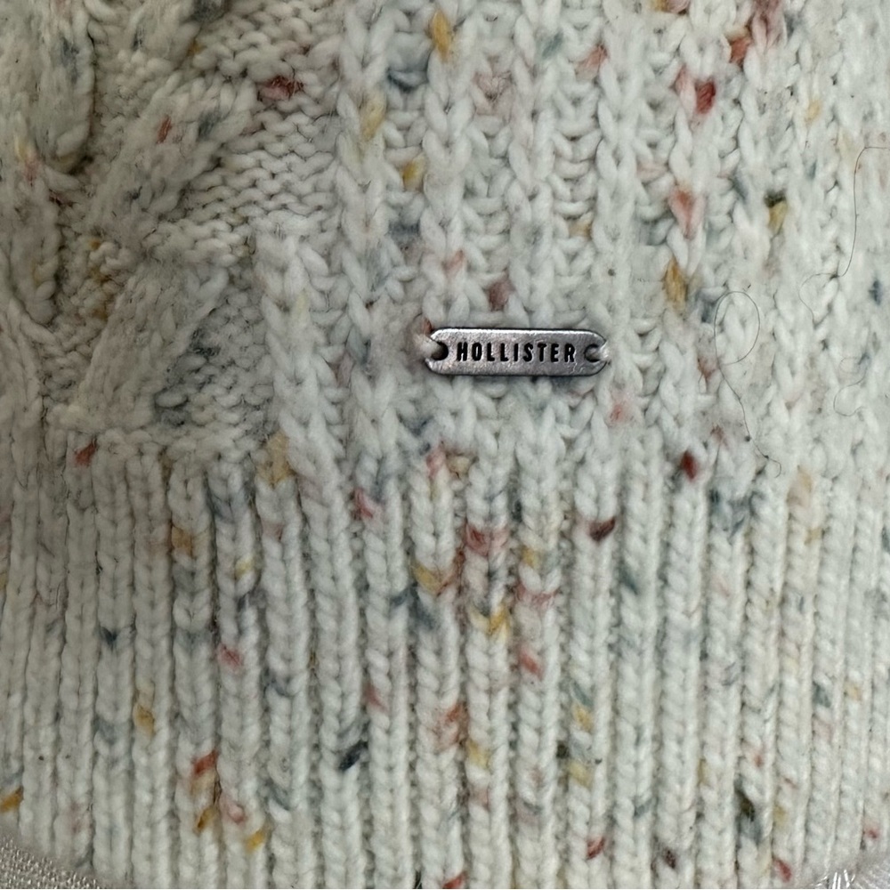 Hollister Sweater - Small - Picture 5 of 6
